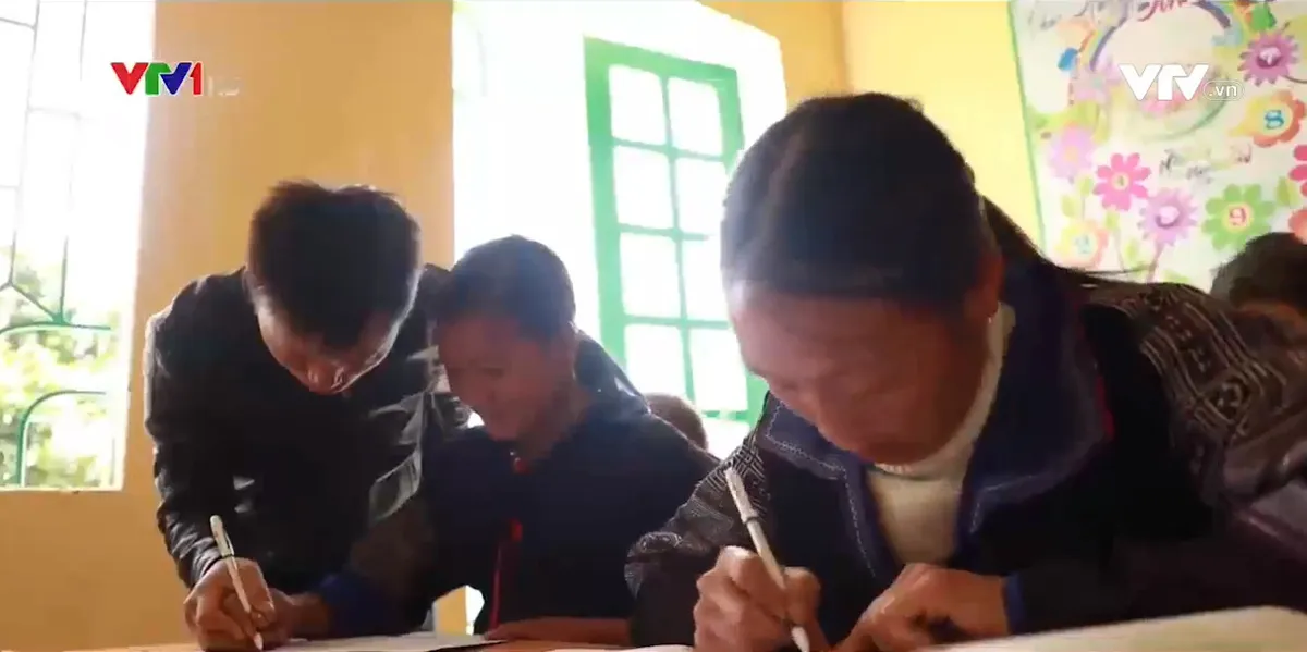 Thêm một con chữ, thêm một niềm hạnh phúc - Ảnh 1.