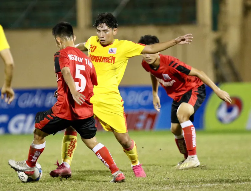 U21 Viettel vào bán kết VCK U21 Quốc gia 2020 - Ảnh 2. U21 Viettel vào bán kết VCK U21 Quốc gia 2020 - Ảnh 2.