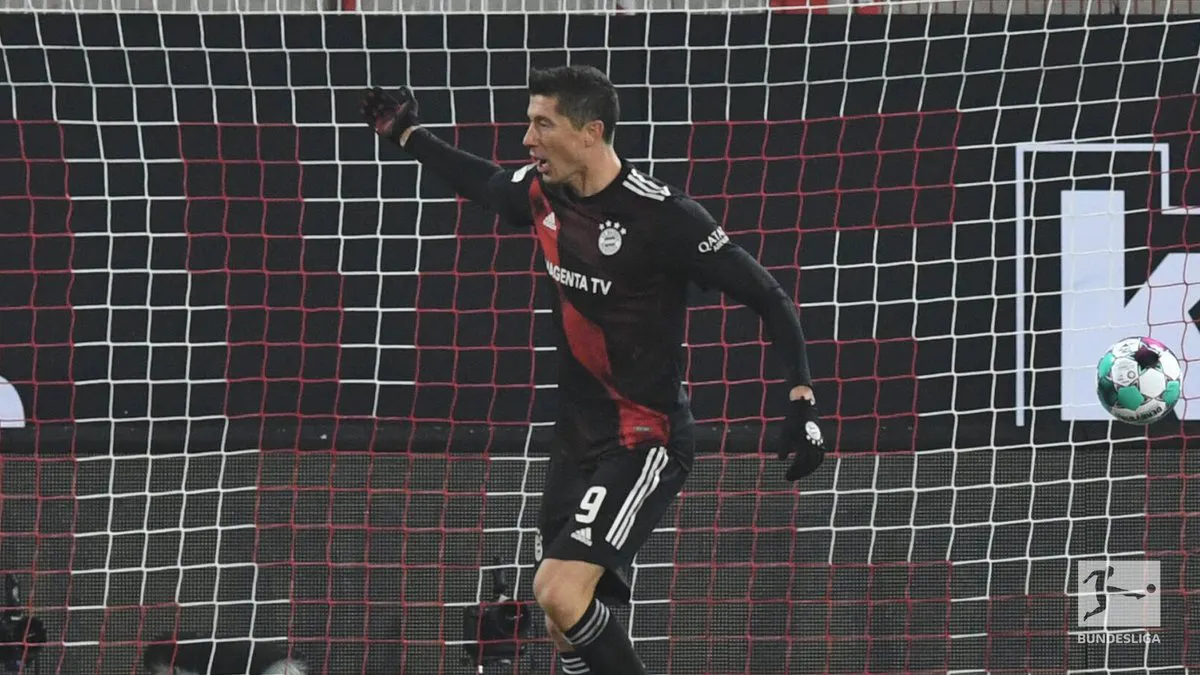 Chia điểm trên sân Union Berlin, Bayern Munich tạm giữ được ngôi đầu - Ảnh 2. Chia điểm trên sân Union Berlin, Bayern Munich tạm giữ được ngôi đầu - Ảnh 2.
