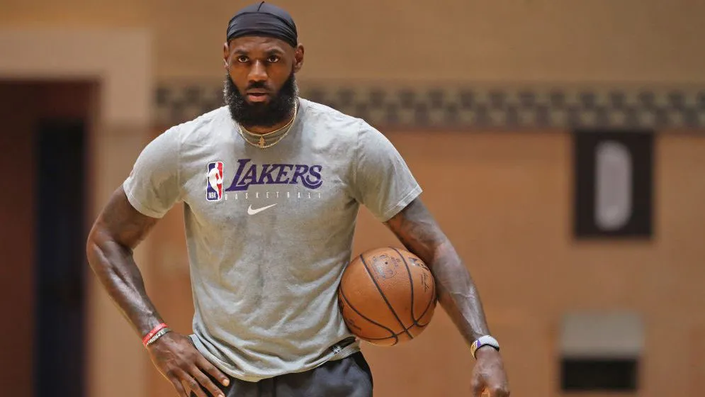 Lebron James tiếp tục nhận được đánh giá cao từ các nhà chuyên môn - Ảnh 1. Lebron James tiếp tục nhận được đánh giá cao từ các nhà chuyên môn - Ảnh 1.