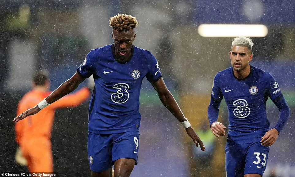 Chelsea 3-0 West Ham: Màn tỏa sáng của Tammy Abraham - Ảnh 2. Chelsea 3-0 West Ham: Màn tỏa sáng của Tammy Abraham - Ảnh 2.