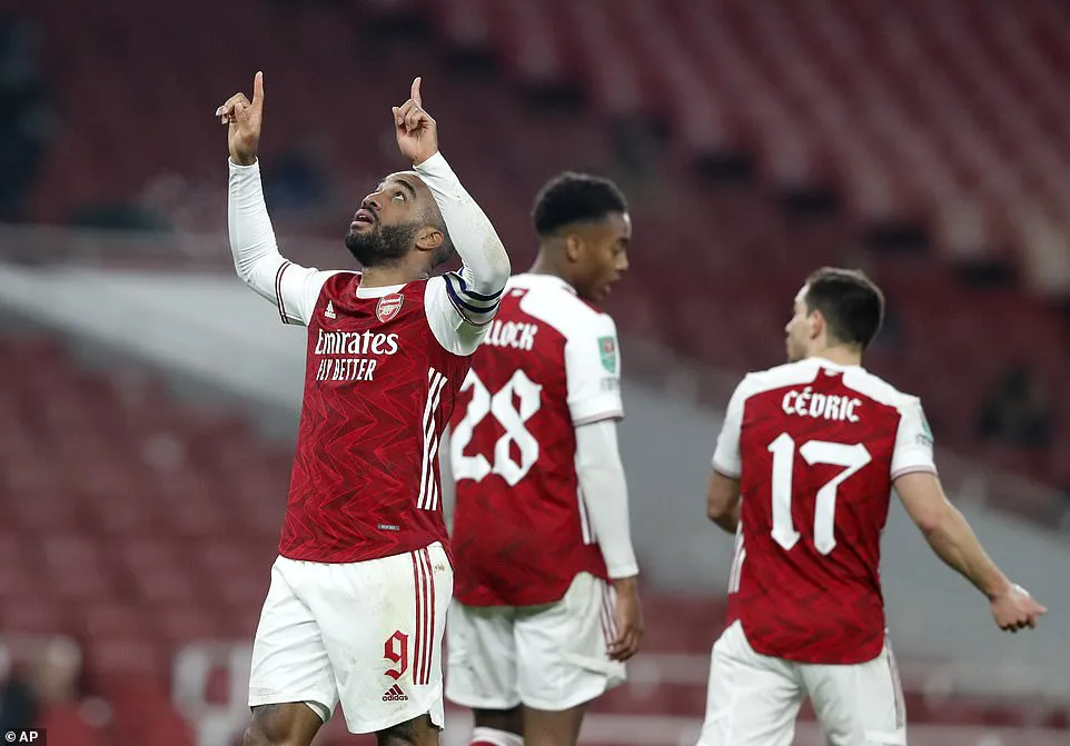 Arsenal 1-4 Man City: Thảm họa Runarsson, mạch trận thất vọng kéo dài! - Ảnh 2. Arsenal 1-4 Man City: Thảm họa Runarsson, mạch trận thất vọng kéo dài! - Ảnh 2.