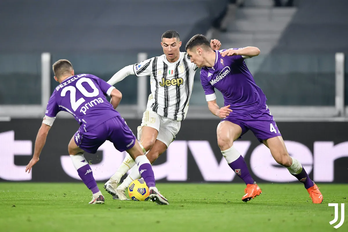 Juventus 0-3 Fiorentina: Ronaldo nhạt nhòa, Juventus đại bại! - Ảnh 1. Juventus 0-3 Fiorentina: Ronaldo nhạt nhòa, Juventus đại bại! - Ảnh 1.