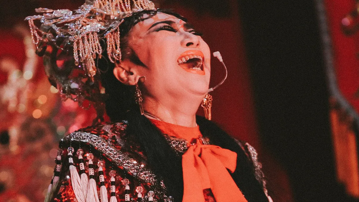 Tắt hết đ&egrave;n v&agrave; chu&ocirc;ng điện thoại, chỉ giữ s&aacute;ng m&agrave;n h&igrave;nh tivi để thưởng thức VTV Đặc biệt Đoạn Trường Vinh Hoa (20h40, 26/12) - Ảnh 1.