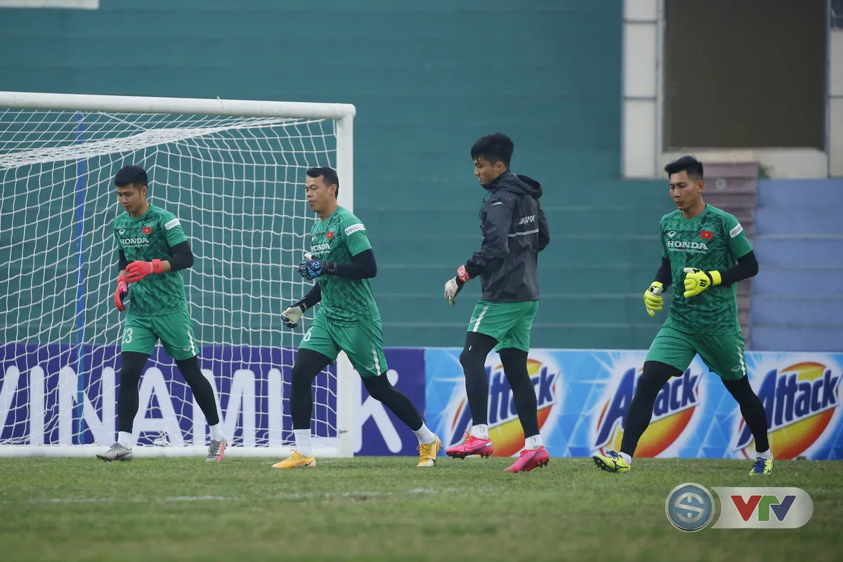 ĐT Việt Nam sẵn sàng đội hình mạnh nhất để đấu U22 Việt Nam - Ảnh 9. ĐT Việt Nam sẵn sàng đội hình mạnh nhất để đấu U22 Việt Nam - Ảnh 9.