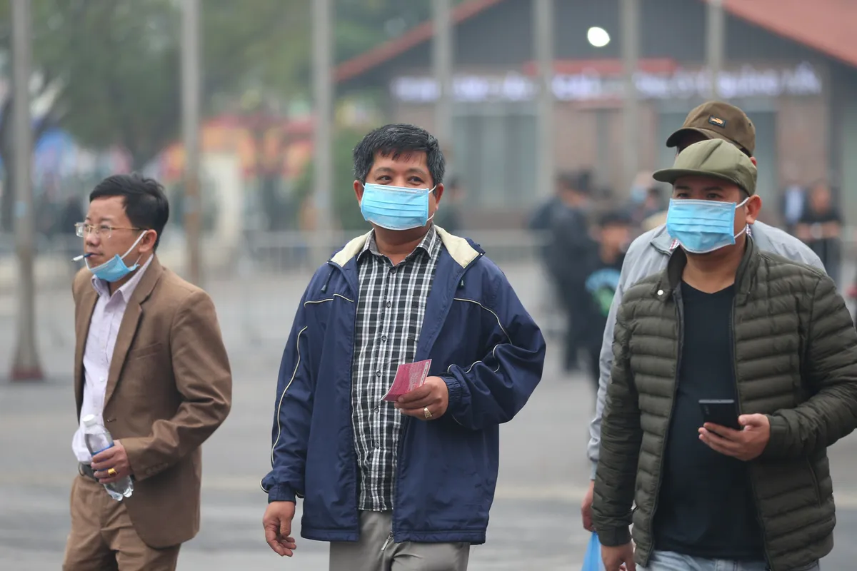 Ảnh: Cổ động viên hâm nóng bầu không khí trước trận giao hữu ĐTQG Việt Nam - U22 Việt Nam - Ảnh 10.