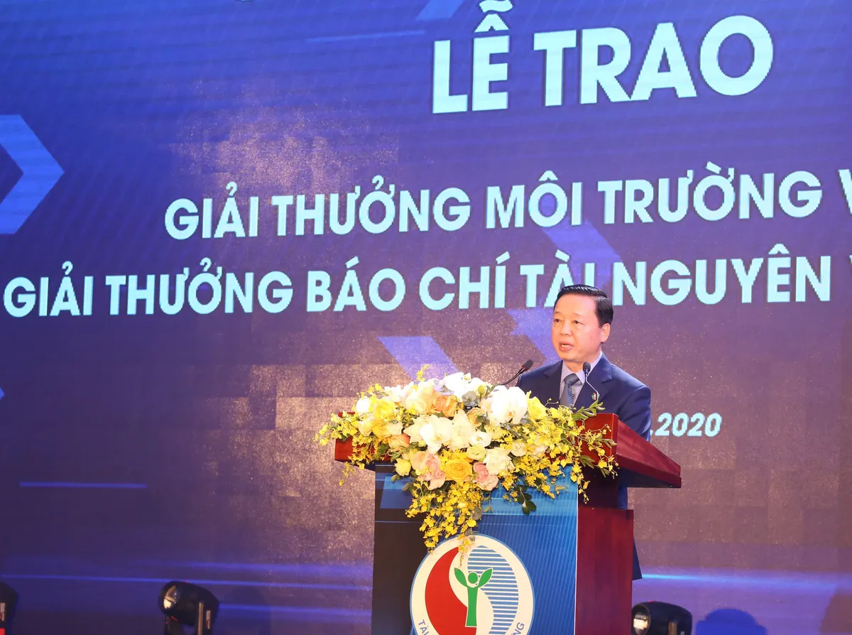 Trao Giải thưởng Môi trường Việt Nam và Giải thưởng Báo chí tài nguyên và môi trường - Ảnh 1.