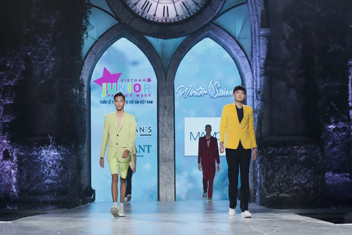 Cindy Th&aacute;i T&agrave;i bất ngờ l&agrave;m nh&agrave; thiết kế thời trang - Ảnh 5.