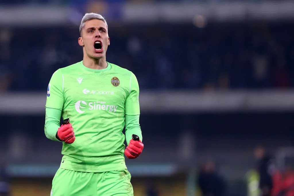 Đội hình hay nhất Serie A 2020: Ronaldo sát cánh cùng Lukaku - Ảnh 1. Đội hình hay nhất Serie A 2020: Ronaldo sát cánh cùng Lukaku - Ảnh 1.