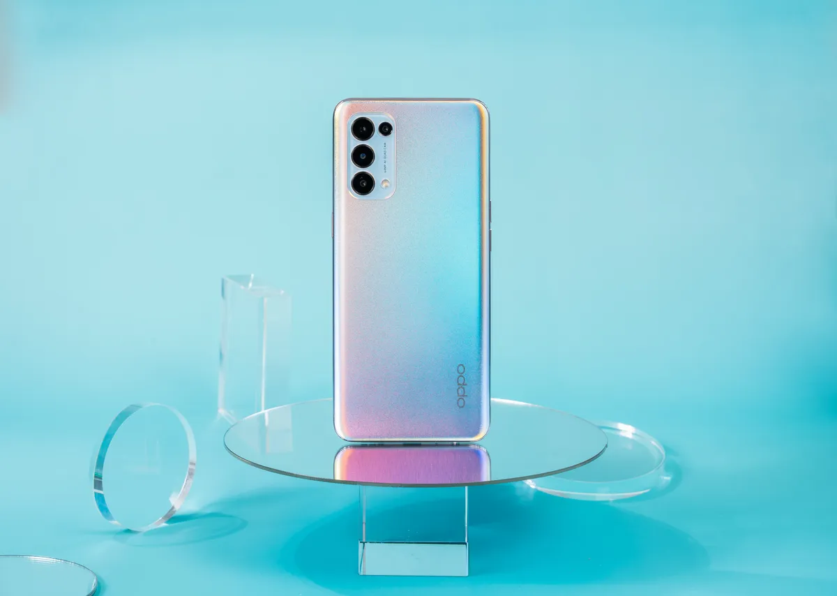 Oppo Reno 5 ra mắt: Chip Snapdragon 720G, màn hình 90Hz, sạc nhanh 50W, giá 8,69 triệu đồng - Ảnh 2.