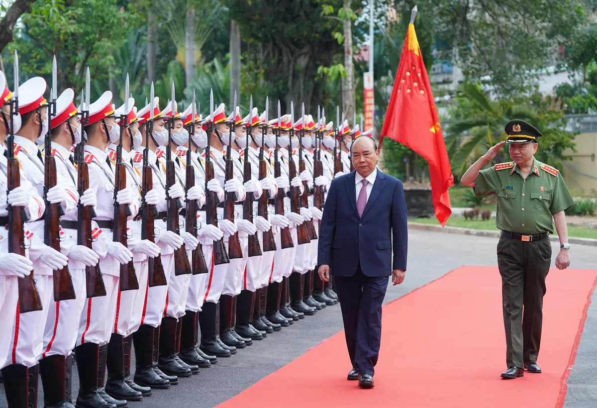 Thủ tướng Nguyễn Xuân Phúc dự Hội nghị Công an toàn quốc lần thứ 76 - Ảnh 1.