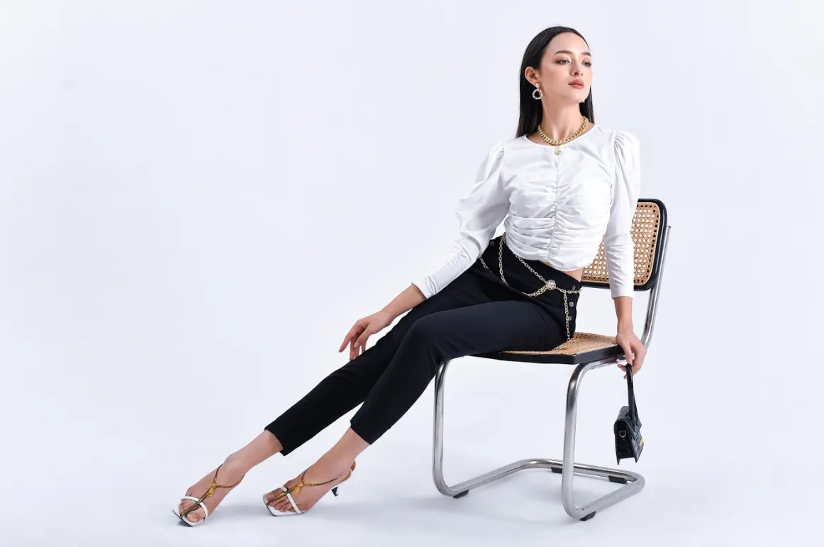 L.II.N Clothing &ndash; Thương hiệu thời trang nữ đề cao trải nghiệm của kh&aacute;ch h&agrave;ng - Ảnh 4.