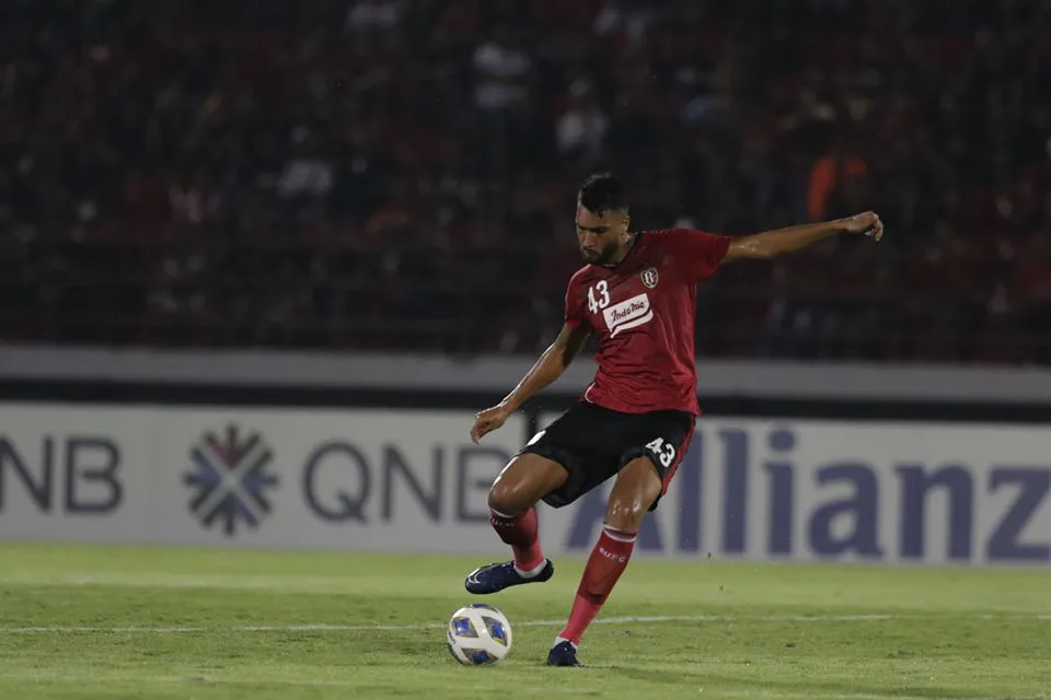 Bali United 4-1 Than Quảng Ninh: Fagan bị đuổi, chủ nhà ngược dòng dễ dàng! - Ảnh 3. Bali United 4-1 Than Quảng Ninh: Fagan bị đuổi, chủ nhà ngược dòng dễ dàng! - Ảnh 3.