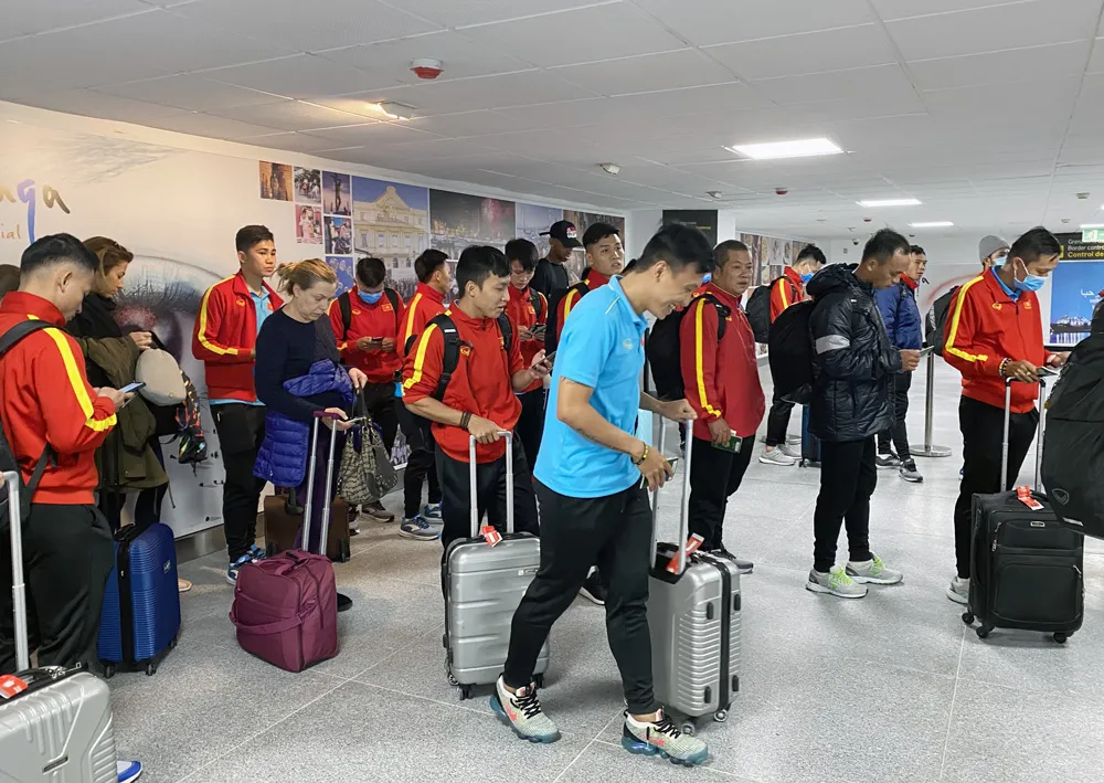ĐT Futsal Việt Nam tập nhẹ trong buổi tập đầu tiên tại Tây Ban Nha - Ảnh 1. ĐT Futsal Việt Nam tập nhẹ trong buổi tập đầu tiên tại Tây Ban Nha - Ảnh 1.