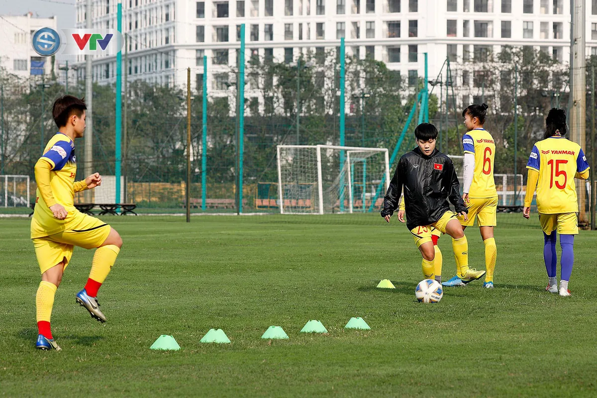ĐT nữ Việt Nam tích cực tập luyện trong ngày nhận tin không vui về Chương Thị Kiều - Ảnh 2. ĐT nữ Việt Nam tích cực tập luyện trong ngày nhận tin không vui về Chương Thị Kiều - Ảnh 2.