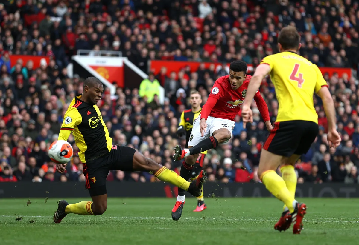 Man Utd 3-0 Watford: Bruno Fernandes toả sáng, Man Utd tiệm cận top 4 Ngoại hạng Anh - Ảnh 4. Man Utd 3-0 Watford: Bruno Fernandes toả sáng, Man Utd tiệm cận top 4 Ngoại hạng Anh - Ảnh 4.