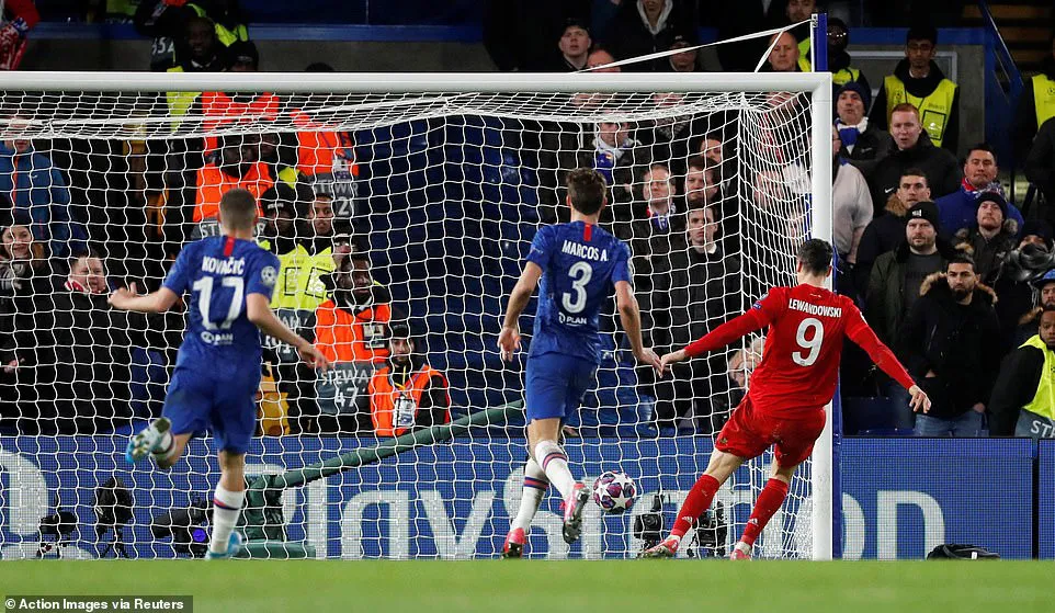 Chelsea 0-3 Bayern Munich: The Blues thua đậm ngay trên sân nhà (Lượt đi vòng 1/8 Champions League 2019-2020) - Ảnh 3. Chelsea 0-3 Bayern Munich: The Blues thua đậm ngay trên sân nhà (Lượt đi vòng 1/8 Champions League 2019-2020) - Ảnh 3.