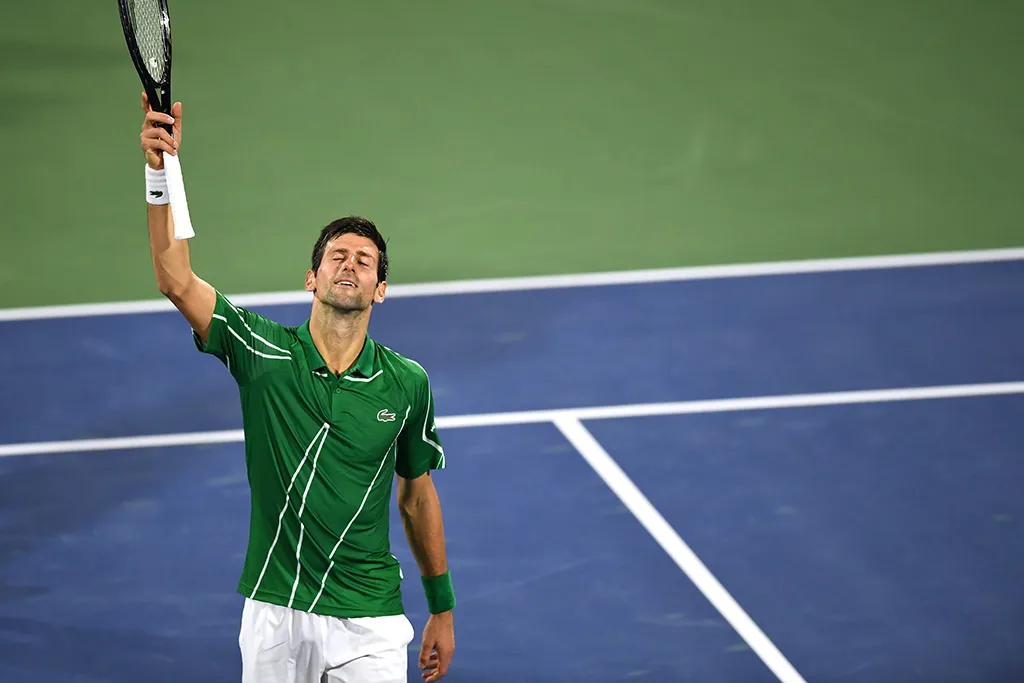 Djokovic và Stefános Tsitsipas cùng ghi tên mình vào tứ kết Dubai mở rộng 2020 - Ảnh 2. Djokovic và Stefános Tsitsipas cùng ghi tên mình vào tứ kết Dubai mở rộng 2020 - Ảnh 2.