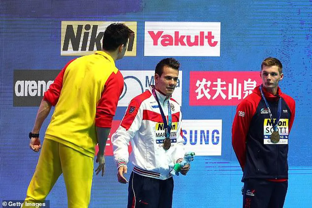 Dính nghi án doping, Sun Yang bị cấm thi đấu 8 năm - Ảnh 2. Dính nghi án doping, Sun Yang bị cấm thi đấu 8 năm - Ảnh 2.