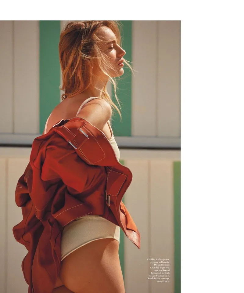 Ch&acirc;n d&agrave;i Maya Stepper tung tăng tr&ecirc;n biển - Ảnh 3.