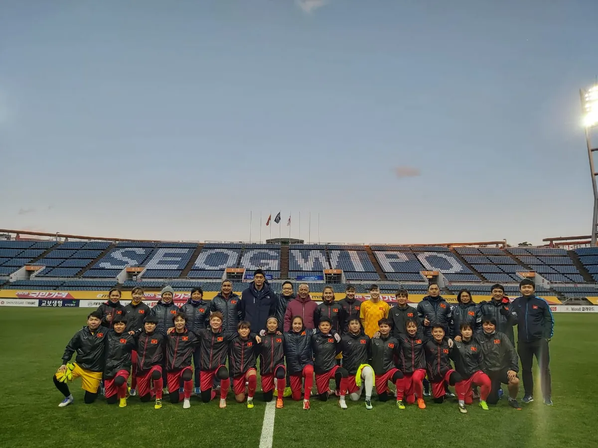Khám phá SVĐ Jeju World Cup - Ảnh 2.