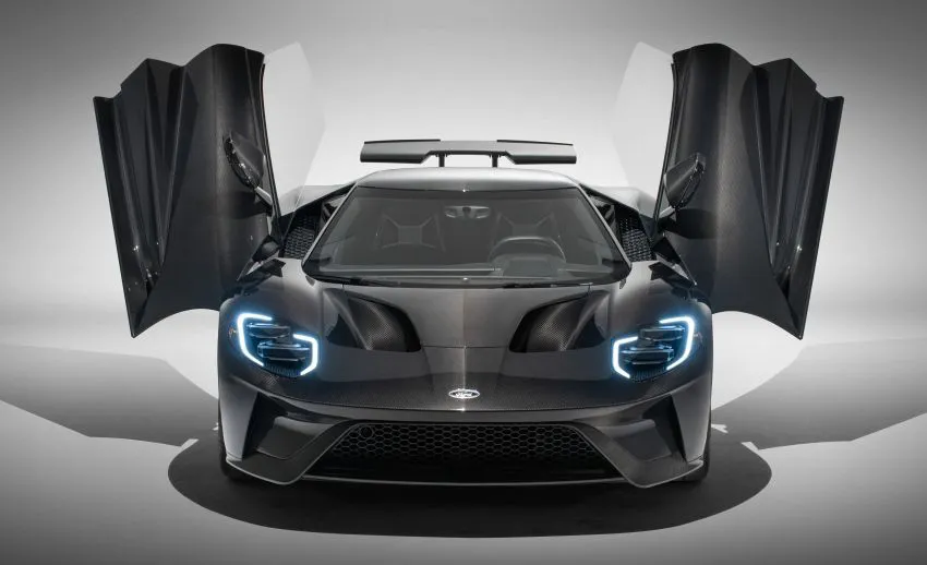 2020 Ford GT bổ sung th&ecirc;m sức mạnh với phi&ecirc;n bản Liquid Carbon Edition - Ảnh 1.