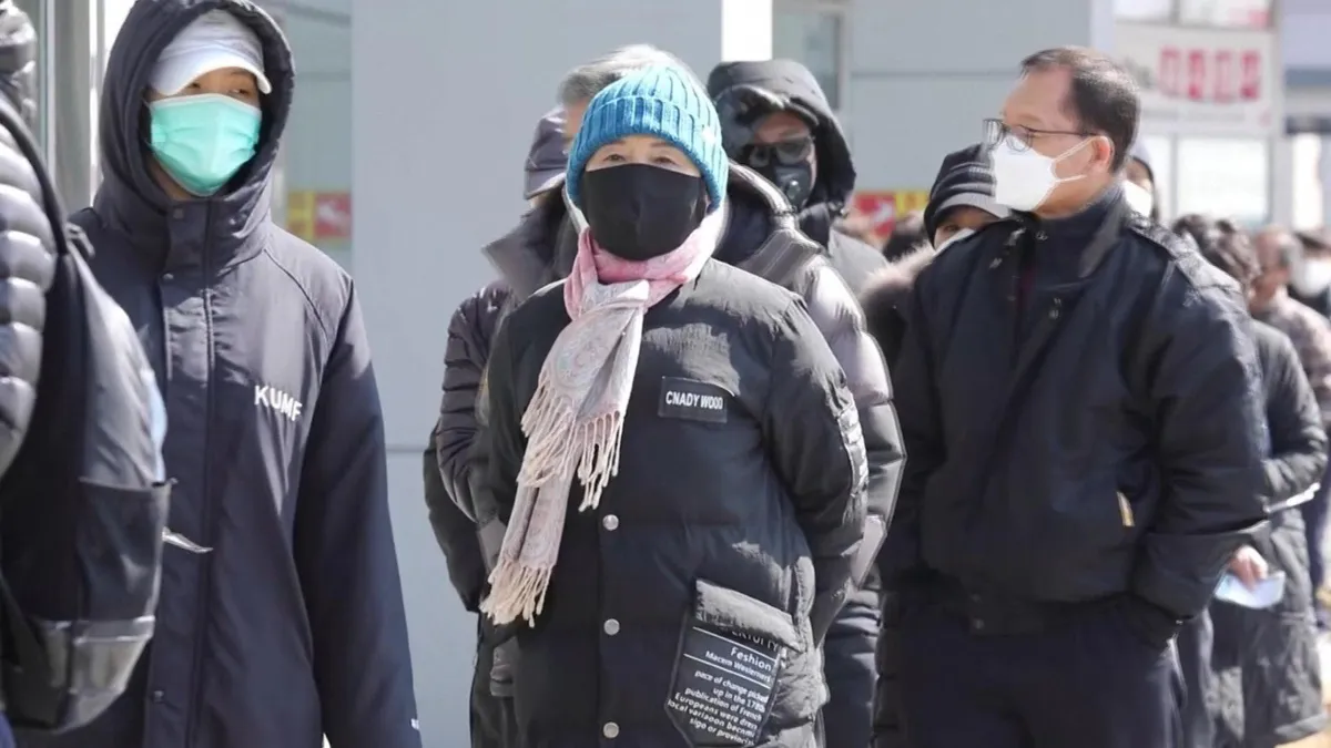 C&aacute;c nước ch&acirc;u &Acirc;u thừa nhận t&aacute;c dụng của khẩu trang trong ph&ograve;ng dịch - Ảnh 1.