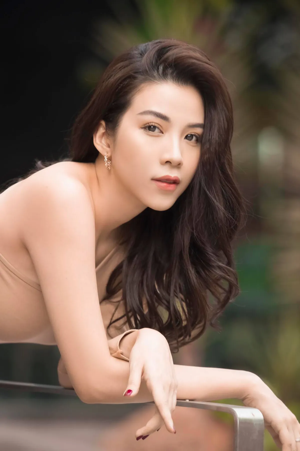 Rũ bỏ h&igrave;nh tượng n&oacute;ng bỏng, sexy, diễn vi&ecirc;n Ng&ocirc; Phương Anh nữ t&iacute;nh, ngọt ng&agrave;o trong bộ ảnh mới - Ảnh 3.