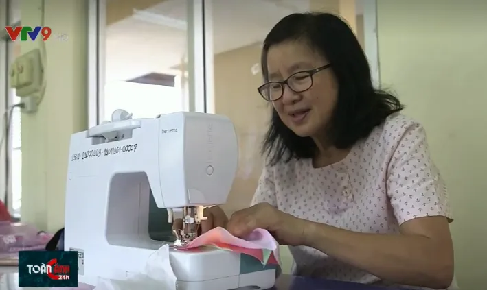 Thái Lan hướng dẫn may khẩu trang tại nhà - Ảnh 1. Thái Lan hướng dẫn may khẩu trang tại nhà - Ảnh 1.