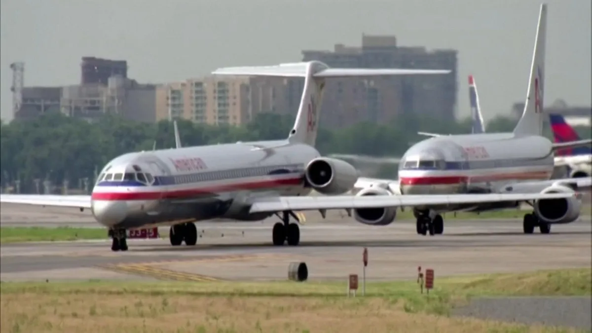 Hàng không Mỹ cắt các giảm chuyến bay quốc tế - Ảnh 1.