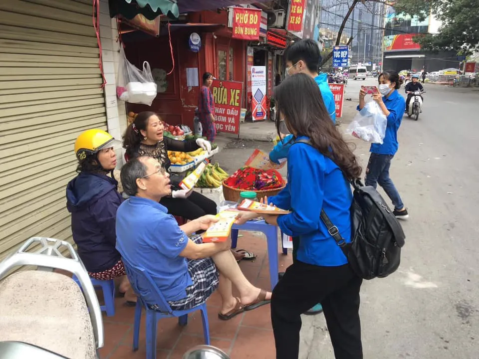 Tuổi trẻ Thủ đô thực hiện nhiều hoạt động ý nghĩa hưởng ứng ngày Chủ nhật xanh - Ảnh 3.