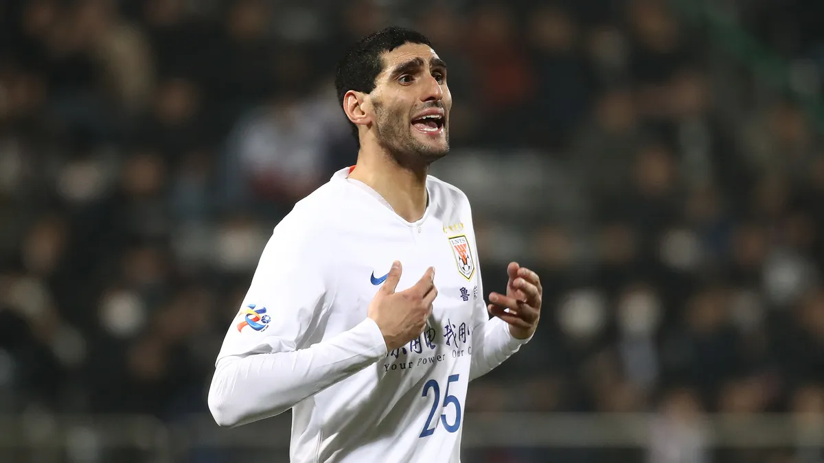 marouane-fellaini-shandong-luneng_6llrh4odzg9o1o0mhtrig0fz2