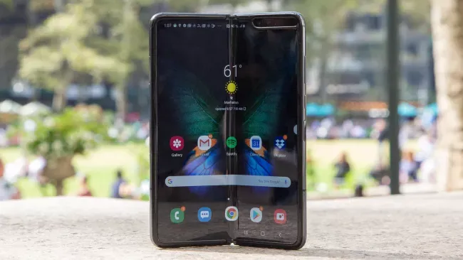 Giá gần 2.000 USD nhưng đến giờ Galaxy Fold mới được cập nhật Android 10 - Ảnh 2.