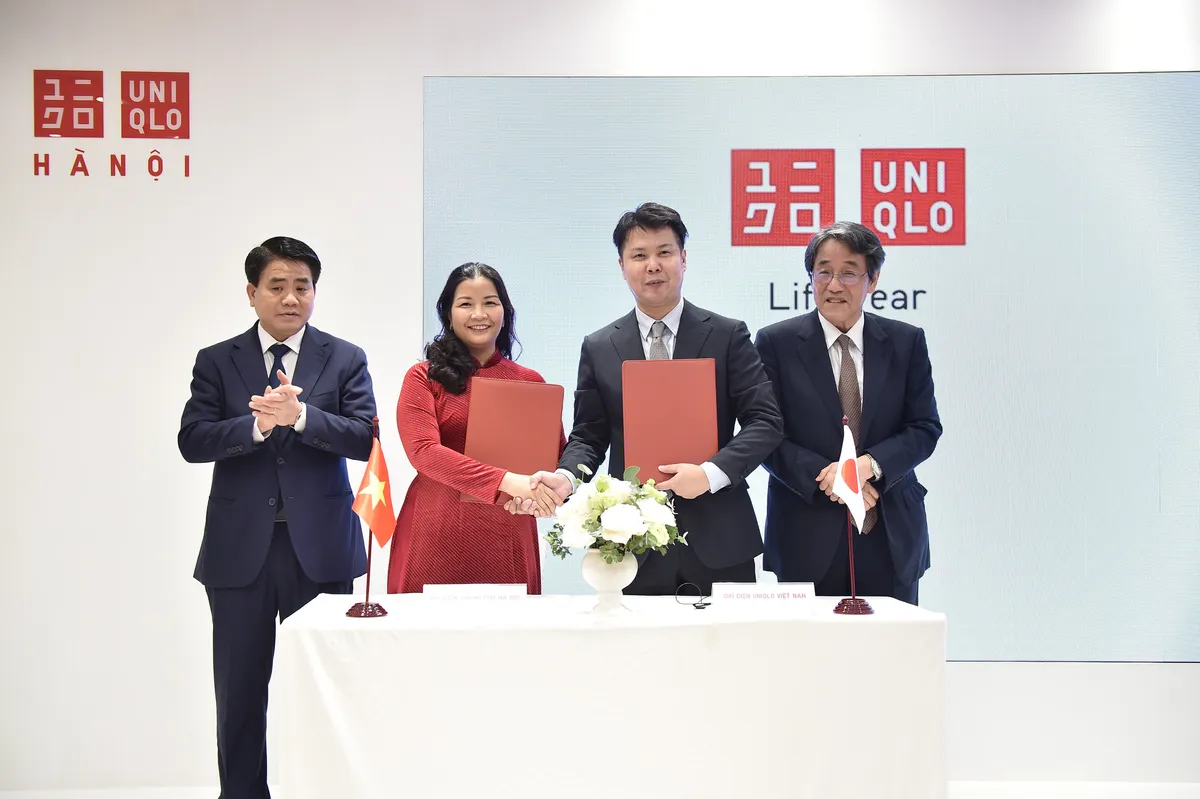 Uniqlo chính thức khai trương cửa hàng đầu tiên ở Hà Nội, tăng cường sản xuất ở Việt Nam - Ảnh 3.