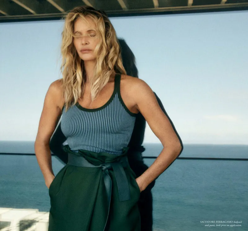 Ở tuổi 56, Elle Macpherson khiến các cô gái ghen tỵ vì thân hình quá chuẩn - Ảnh 6. Ở tuổi 56, Elle Macpherson khiến các cô gái ghen tỵ vì thân hình quá chuẩn - Ảnh 6.