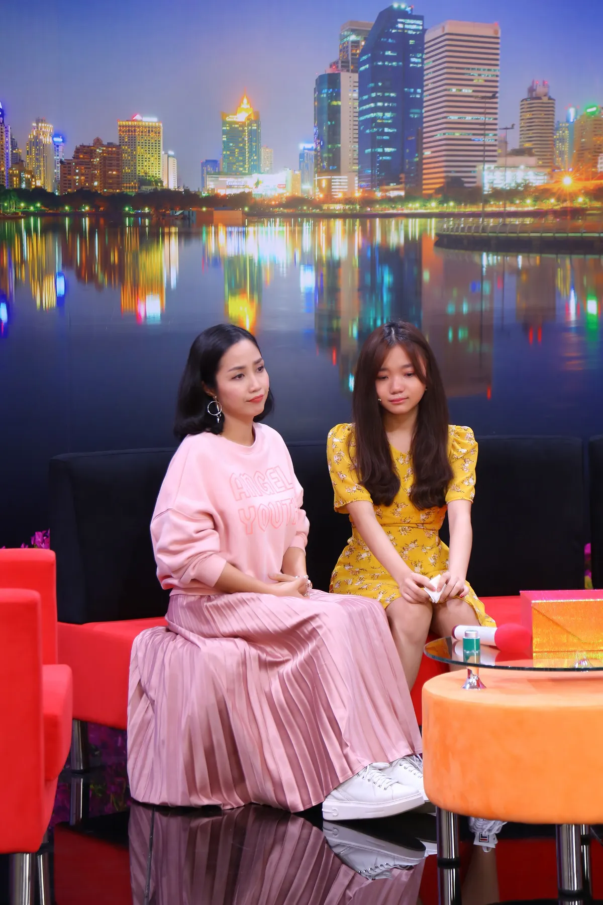 Mẹ th&iacute; sinh Tiếu l&acirc;m tứ trụ nh&iacute; bật kh&oacute;c, thổ lộ kh&ocirc;ng d&aacute;m b&ecirc;nh con v&igrave; chồng gia trưởng - Ảnh 1.