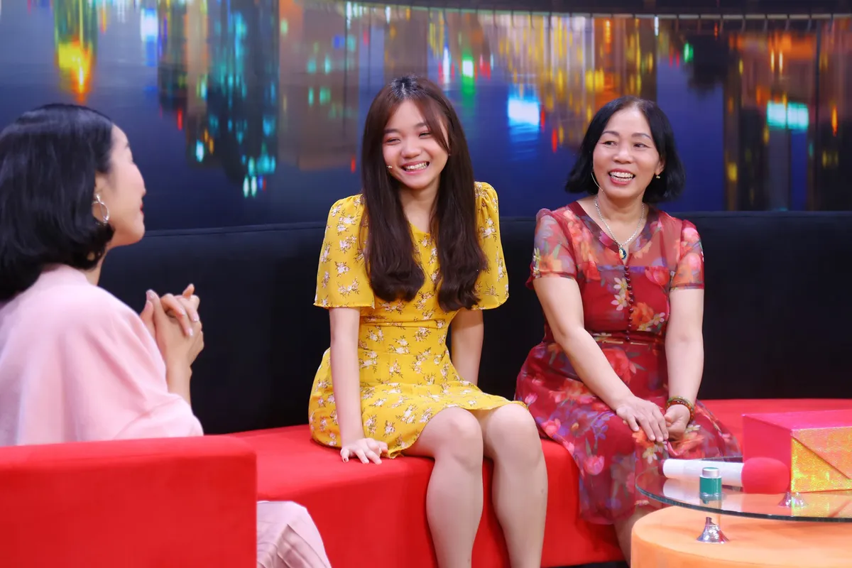 Mẹ th&iacute; sinh Tiếu l&acirc;m tứ trụ nh&iacute; bật kh&oacute;c, thổ lộ kh&ocirc;ng d&aacute;m b&ecirc;nh con v&igrave; chồng gia trưởng - Ảnh 2.