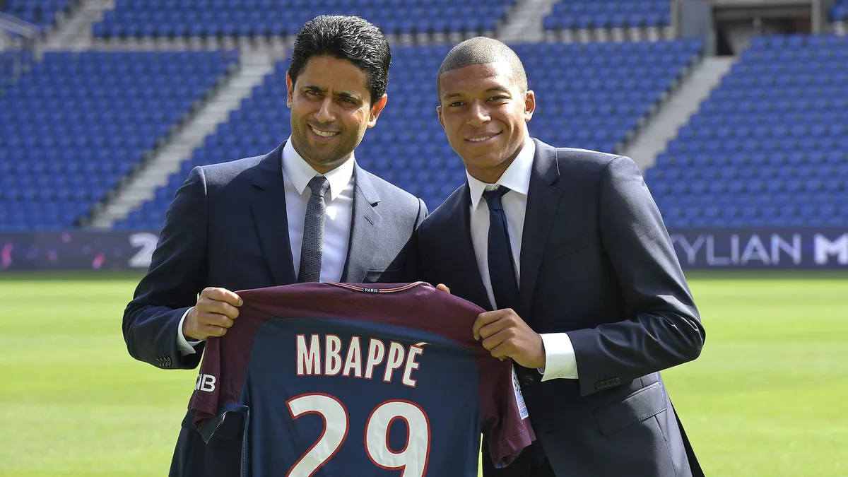 PSG nói gì khi Ligue 1 bị hủy? - Ảnh 1. PSG nói gì khi Ligue 1 bị hủy? - Ảnh 1.