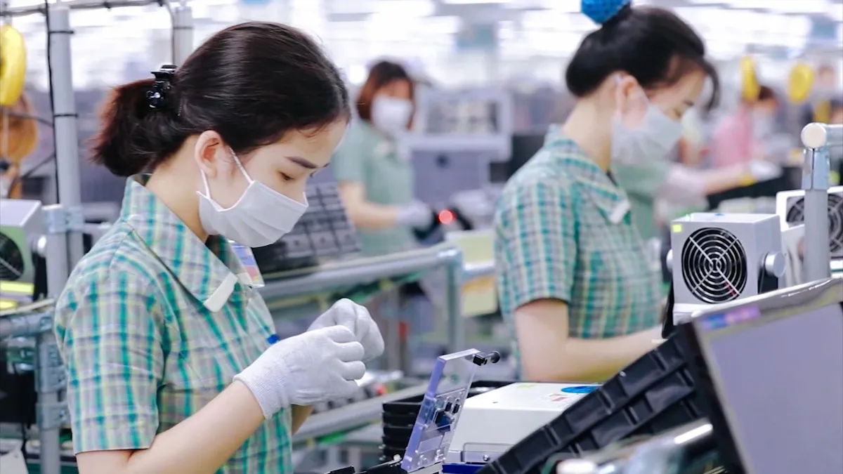 Công nghiệp điện tử vẫn tăng trưởng dù đối mặt với dịch bệnh - Ảnh 1. Công nghiệp điện tử vẫn tăng trưởng dù đối mặt với dịch bệnh - Ảnh 1.