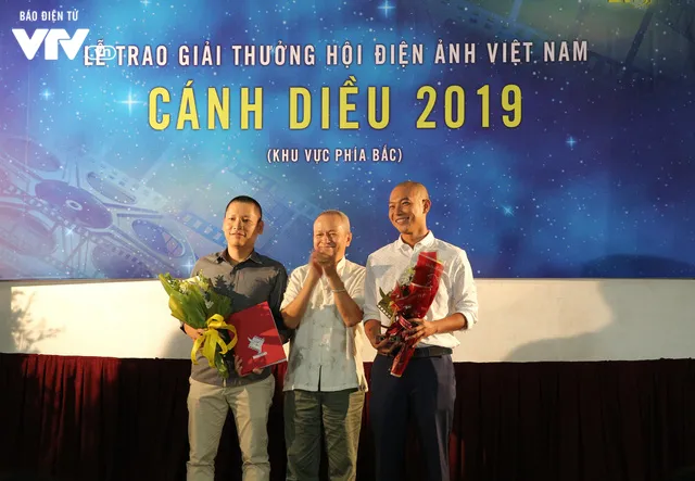 Nhìn lại những hình ảnh đáng nhớ tại lễ trao giải Cánh diều 2019 - Ảnh 15.