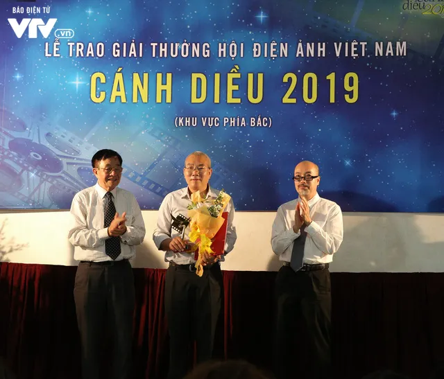 Nhìn lại những hình ảnh đáng nhớ tại lễ trao giải Cánh diều 2019 - Ảnh 17.