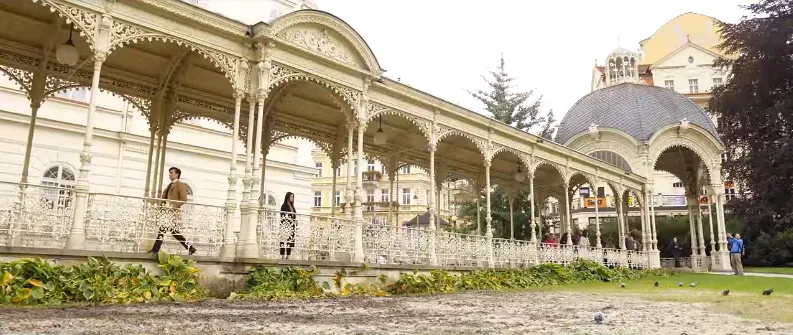 T&igrave;nh y&ecirc;u v&agrave; tham vọng - Tập 16: Linh vừa nhắc đến ơn cứu mạng, Minh liền gắt l&ecirc;n kh&ocirc;ng xứng đ&aacute;ng - Ảnh 4.