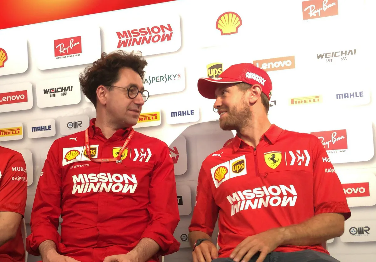 Lãnh đội Ferrari chia sẻ lý do chia tay Sebastian Vettel - Ảnh 1. Lãnh đội Ferrari chia sẻ lý do chia tay Sebastian Vettel - Ảnh 1.