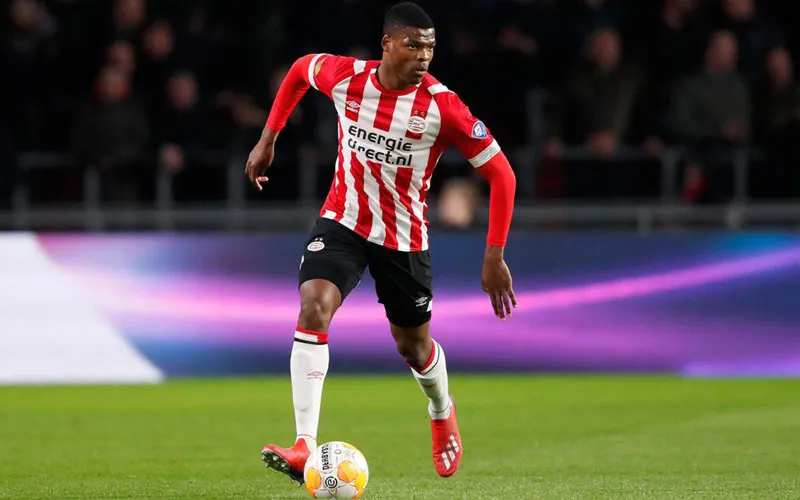denzel-dumfries-twitterpsveindhoven