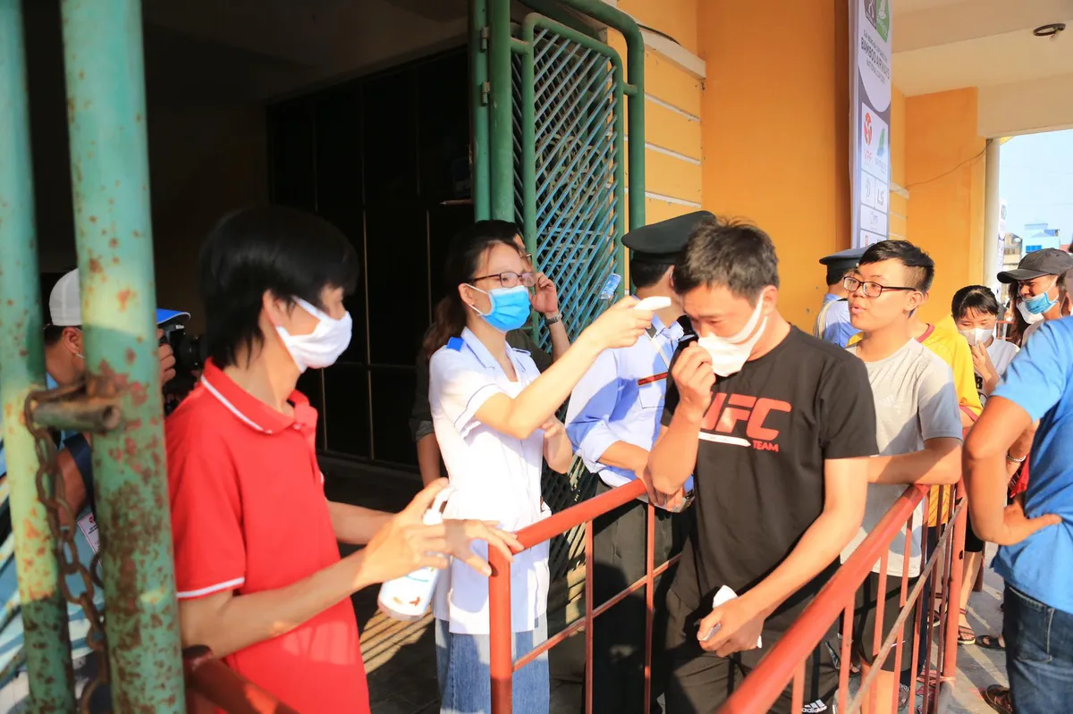 ẢNH: DNH Nam Định thắng thuyết phục, loại Hoàng Anh Gia Lai khỏi Cúp Quốc gia 2020 - Ảnh 1. ẢNH: DNH Nam Định thắng thuyết phục, loại Hoàng Anh Gia Lai khỏi Cúp Quốc gia 2020 - Ảnh 1.