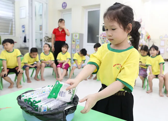 Hơn 91% trẻ em mầm non, tiểu học Hà Nội được uống sữa học đường mỗi ngày - Ảnh 11.