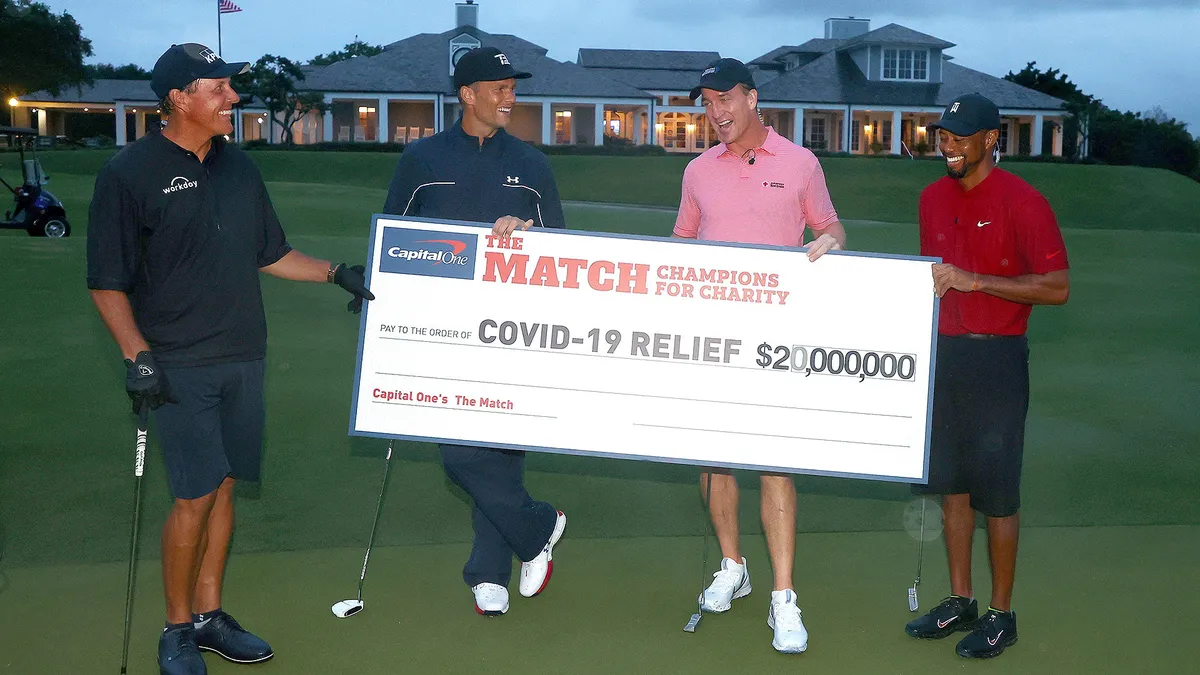 Tiger Woods và Peyton Manning thắng The Match: Champions for Charity - Ảnh 2. Tiger Woods và Peyton Manning thắng The Match: Champions for Charity - Ảnh 2.