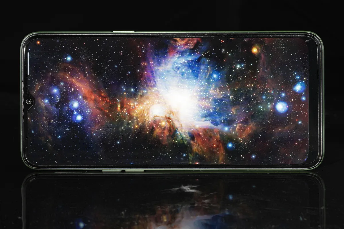 Cận cảnh Realme 6i: Chip Helio G80, mặt lưng phá cách, giá từ 4,99 triệu đồng - Ảnh 3.