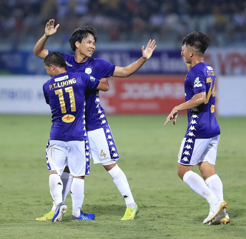 ẢNH: Quả bóng vàng 2019 Hùng Dũng góp mặt, CLB Hà Nội vượt qua Đồng Tháp tại Cúp Quốc gia 2020 - Ảnh 12. ẢNH: Quả bóng vàng 2019 Hùng Dũng góp mặt, CLB Hà Nội vượt qua Đồng Tháp tại Cúp Quốc gia 2020 - Ảnh 12.
