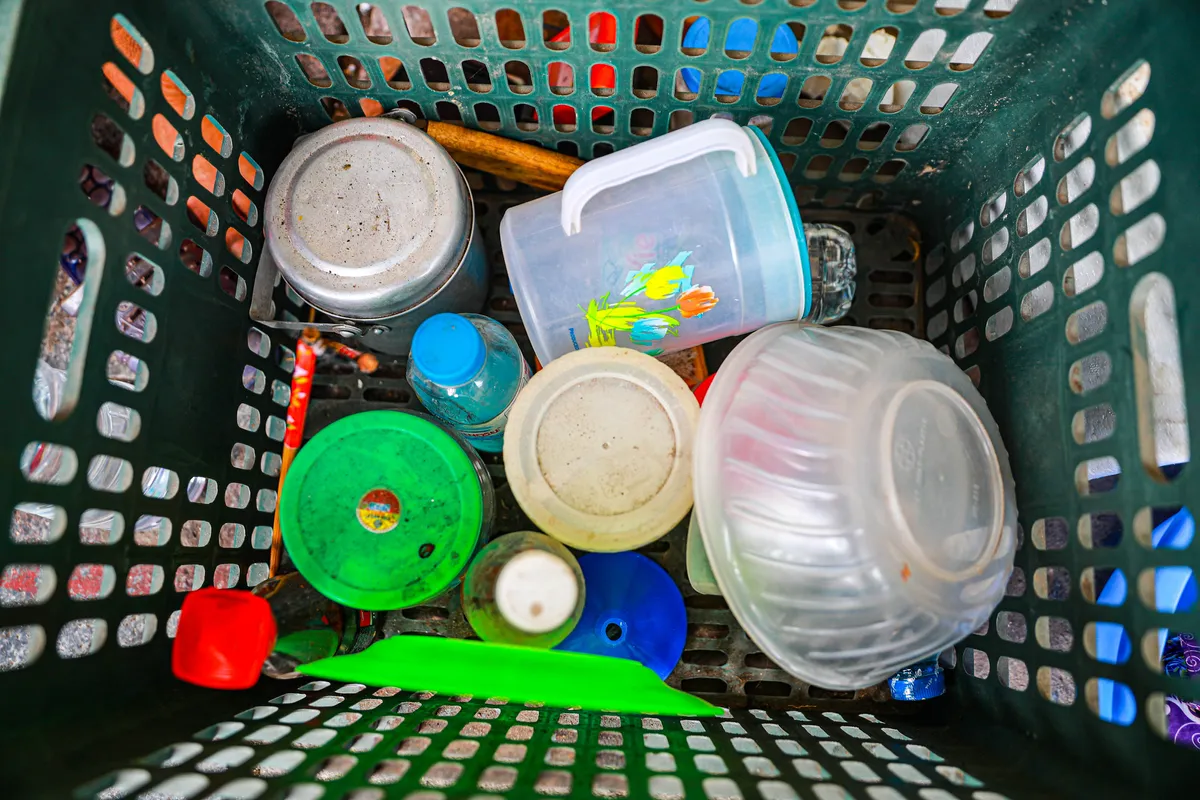 5 thập kỷ gắn b&oacute; với vỉa h&egrave; H&agrave; Nội của b&agrave; cụ 80 tuổi: Chẳng sợ bom rơi th&igrave; giờ ngại g&igrave; nắng mưa - Ảnh 7.